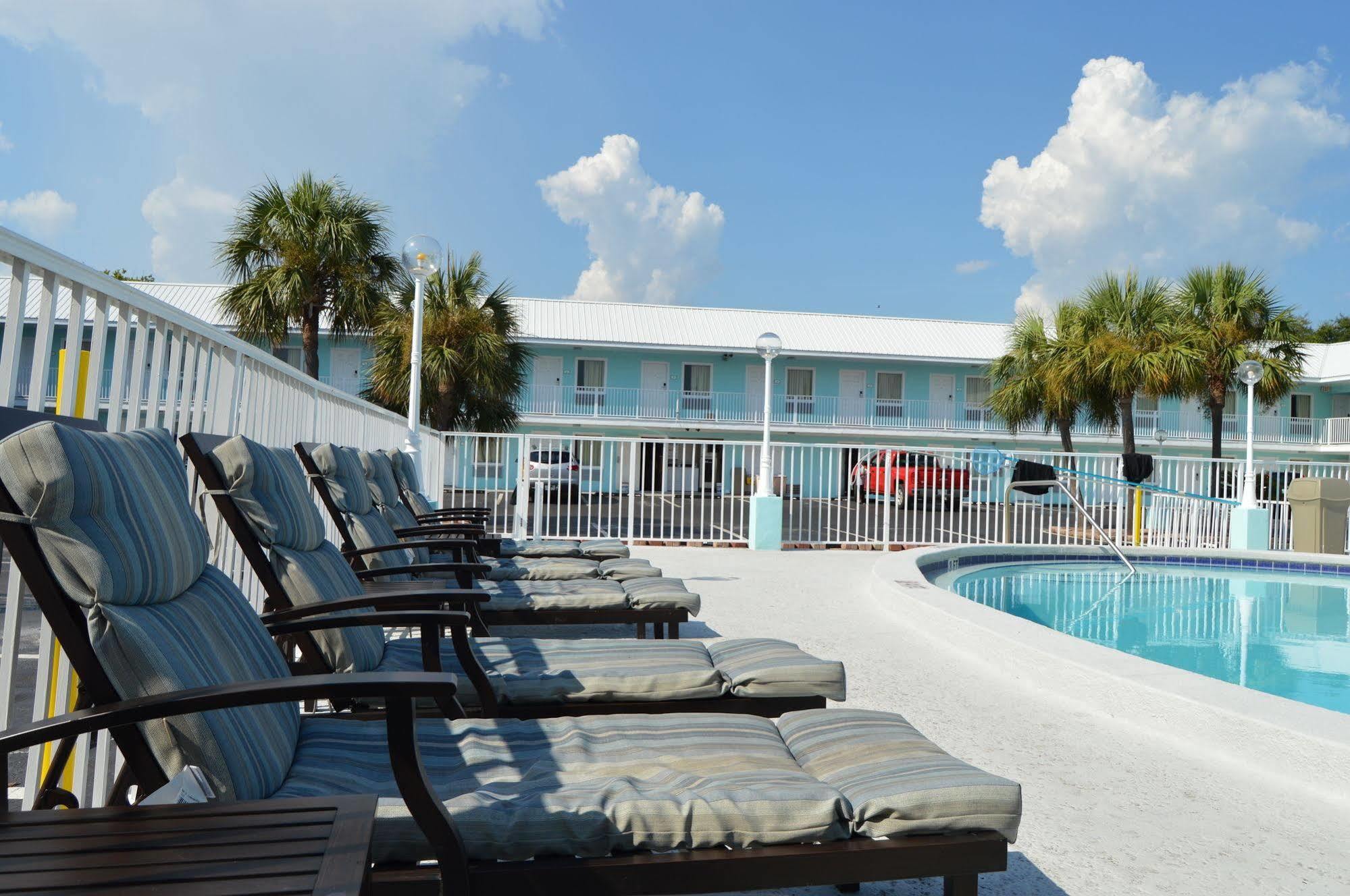 Destin Inn & Suites Екстериор снимка
